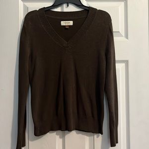 Women’s V-neck Sweater